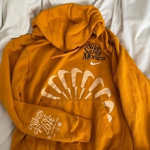 Rare Nike Santa Monica sweatshirt